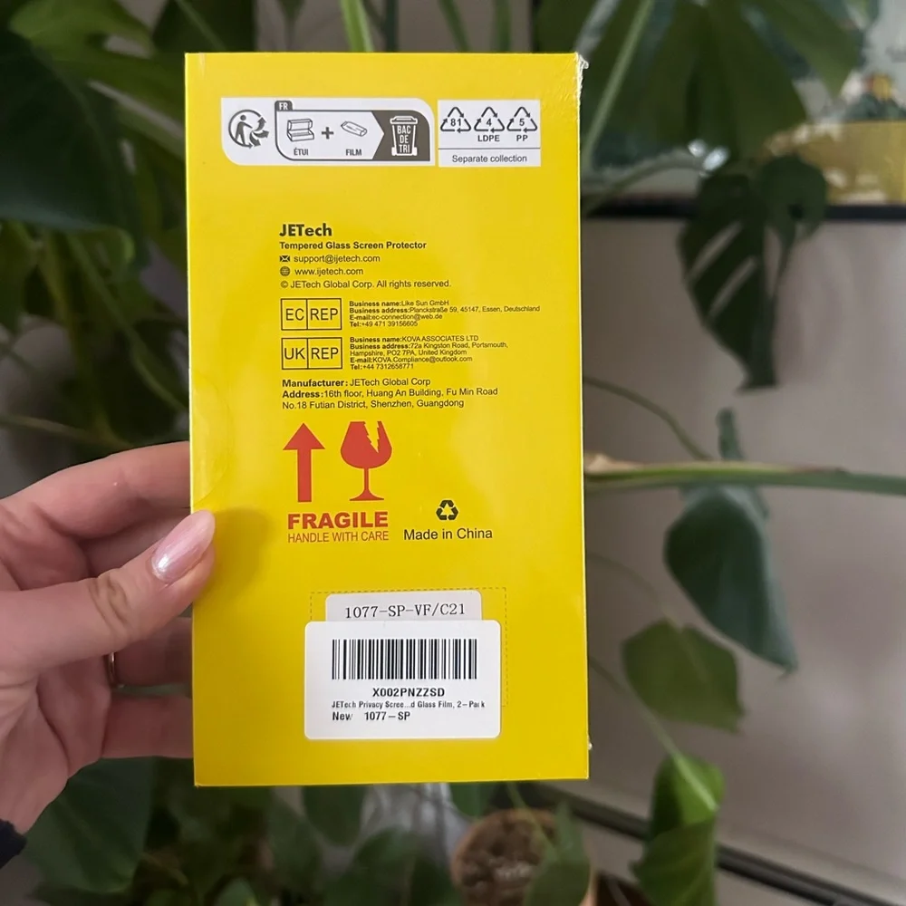 iPhone 12 Pro Max Privacy Screen Glass Screen Protector NWT